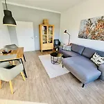 Stromdampfer, Hafenblick