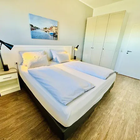 Apartment Stromdampfer, Hafenblick *