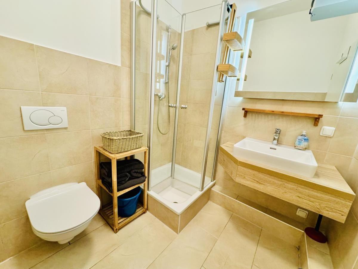 Stromdampfer, Hafenblick Apartment *